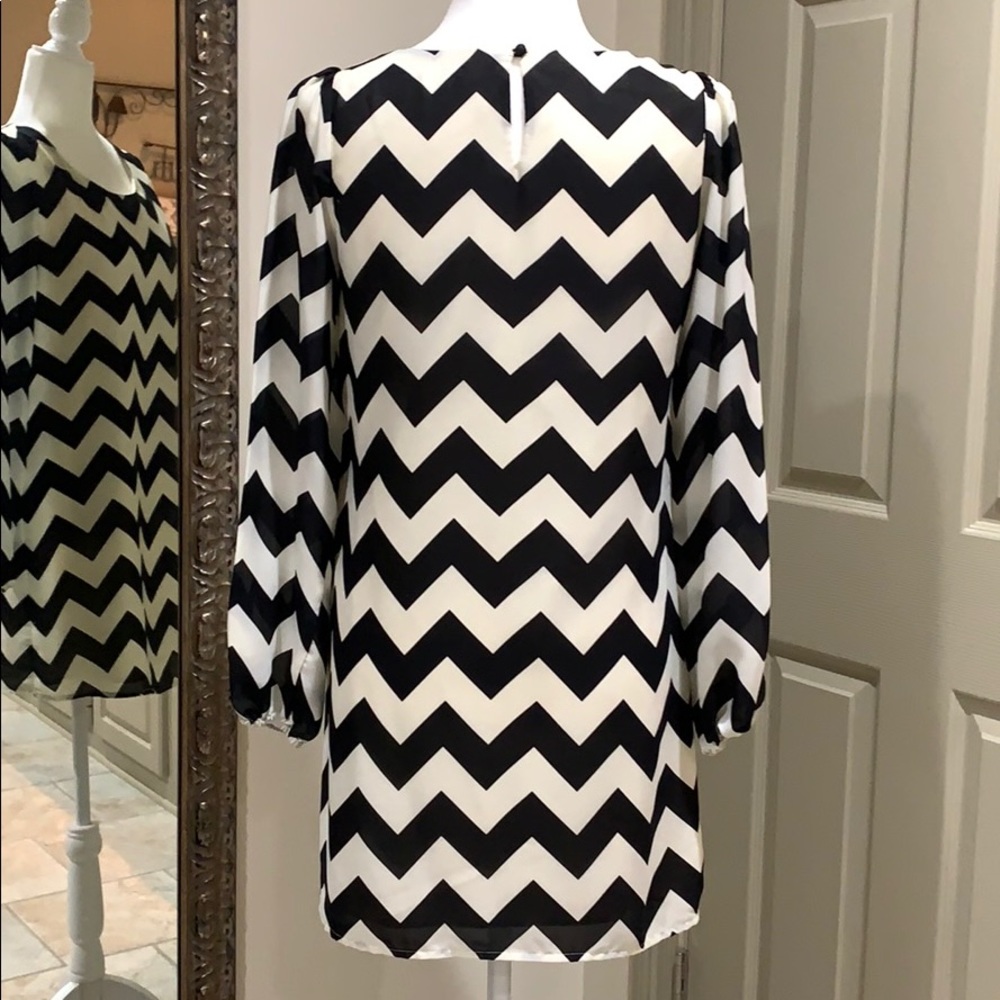 Chevron Dress - Picture 3 of 5